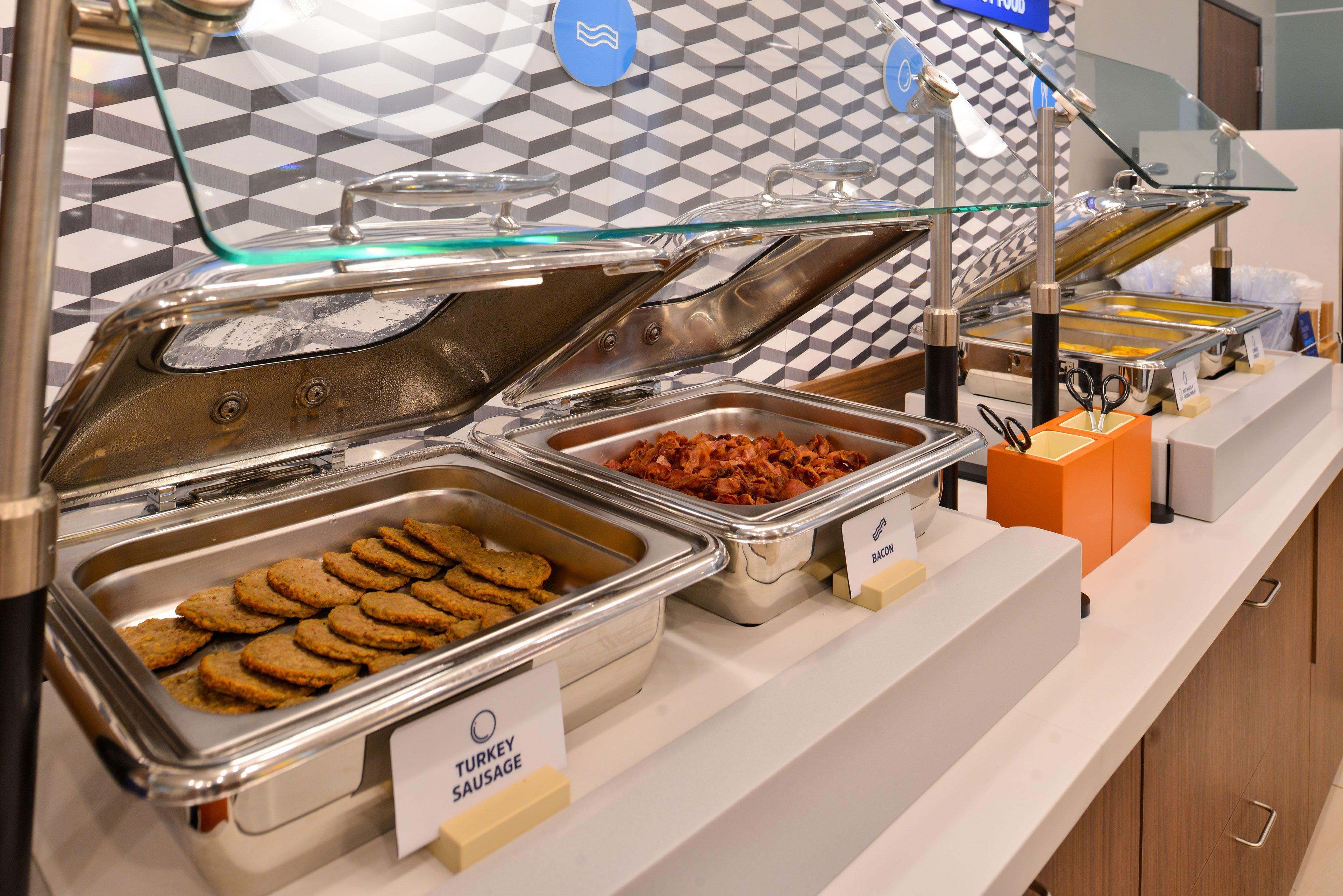 Holiday Inn Express Westley By Ihg Buitenkant foto