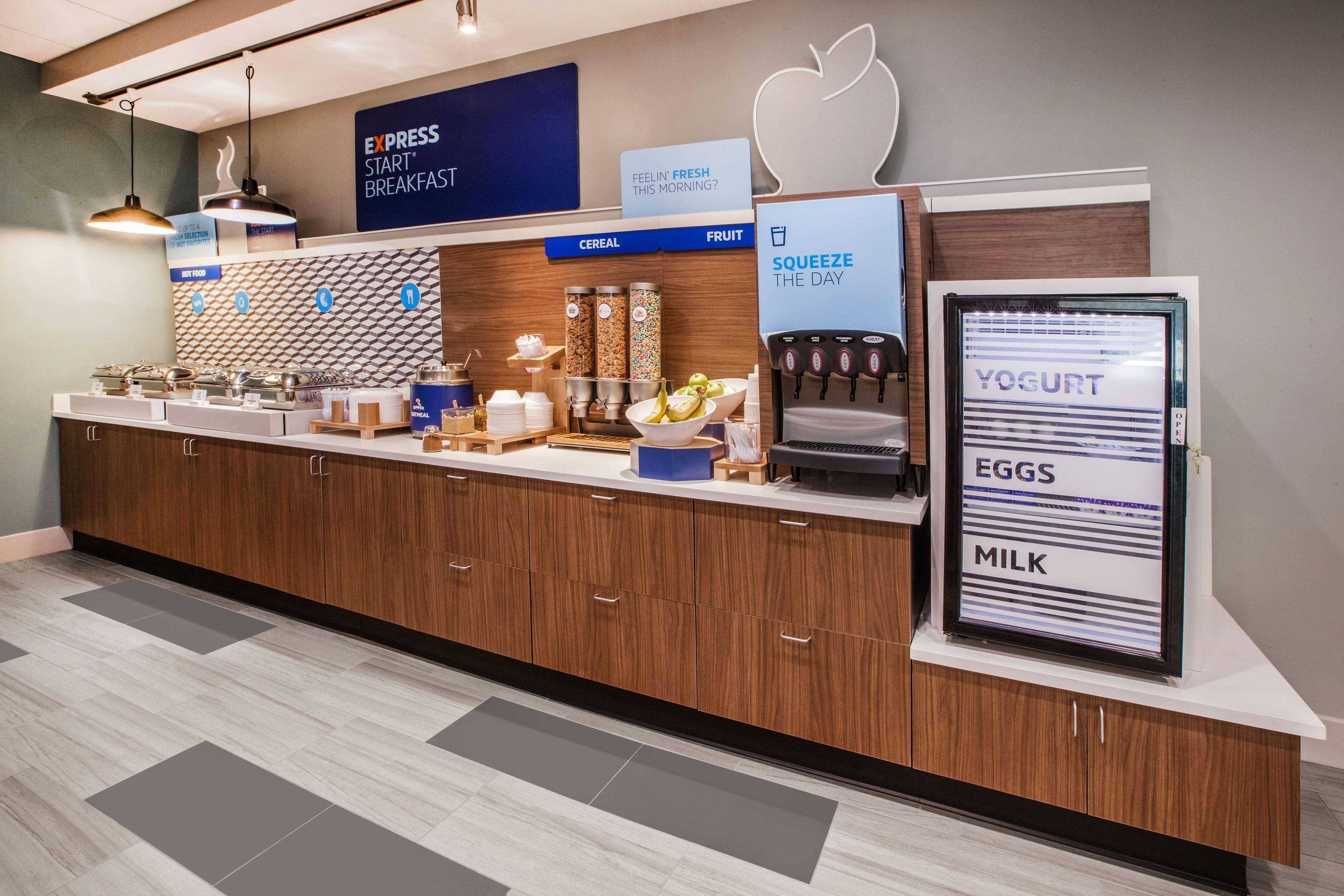 Holiday Inn Express Westley By Ihg Buitenkant foto