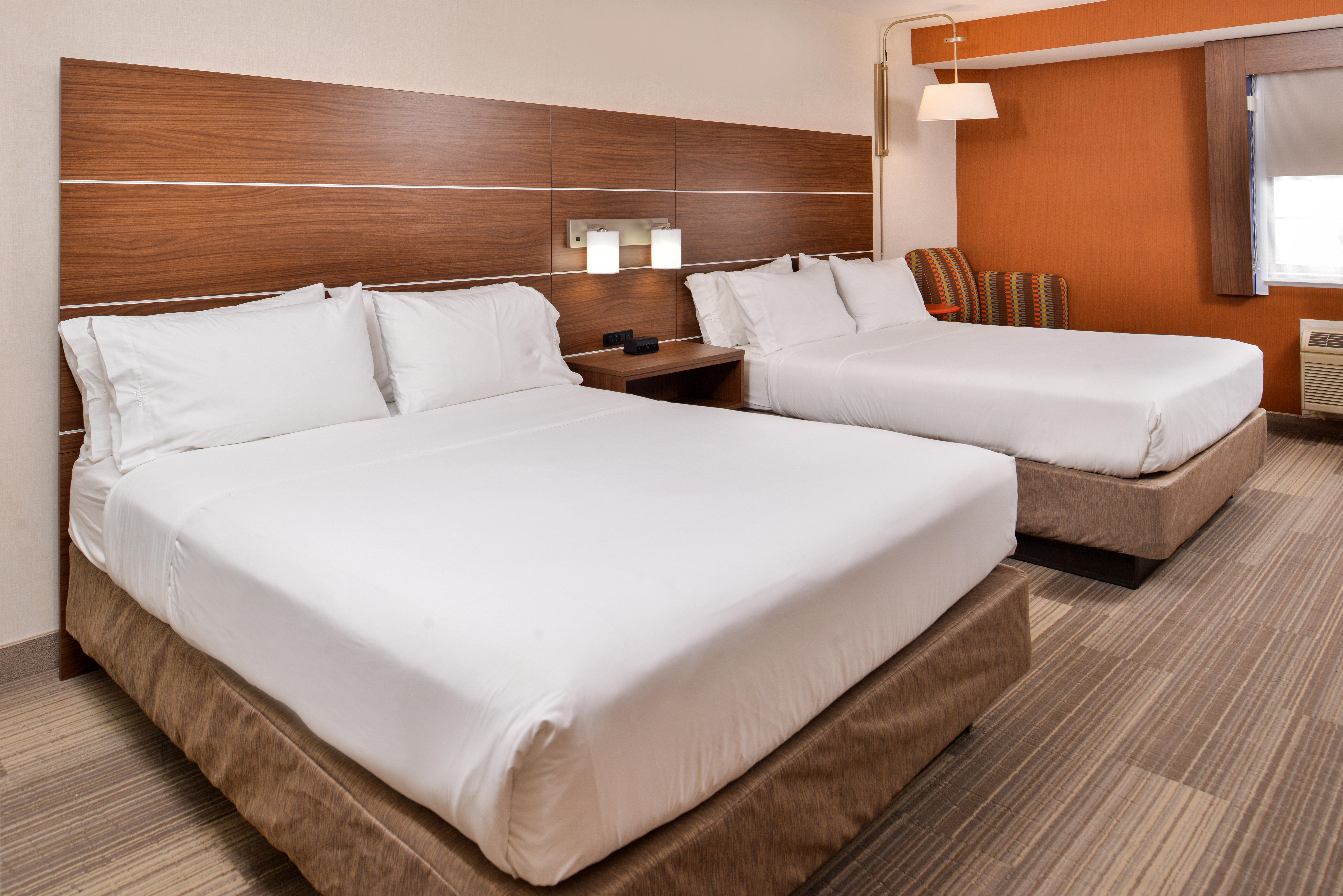 Holiday Inn Express Westley By Ihg Buitenkant foto