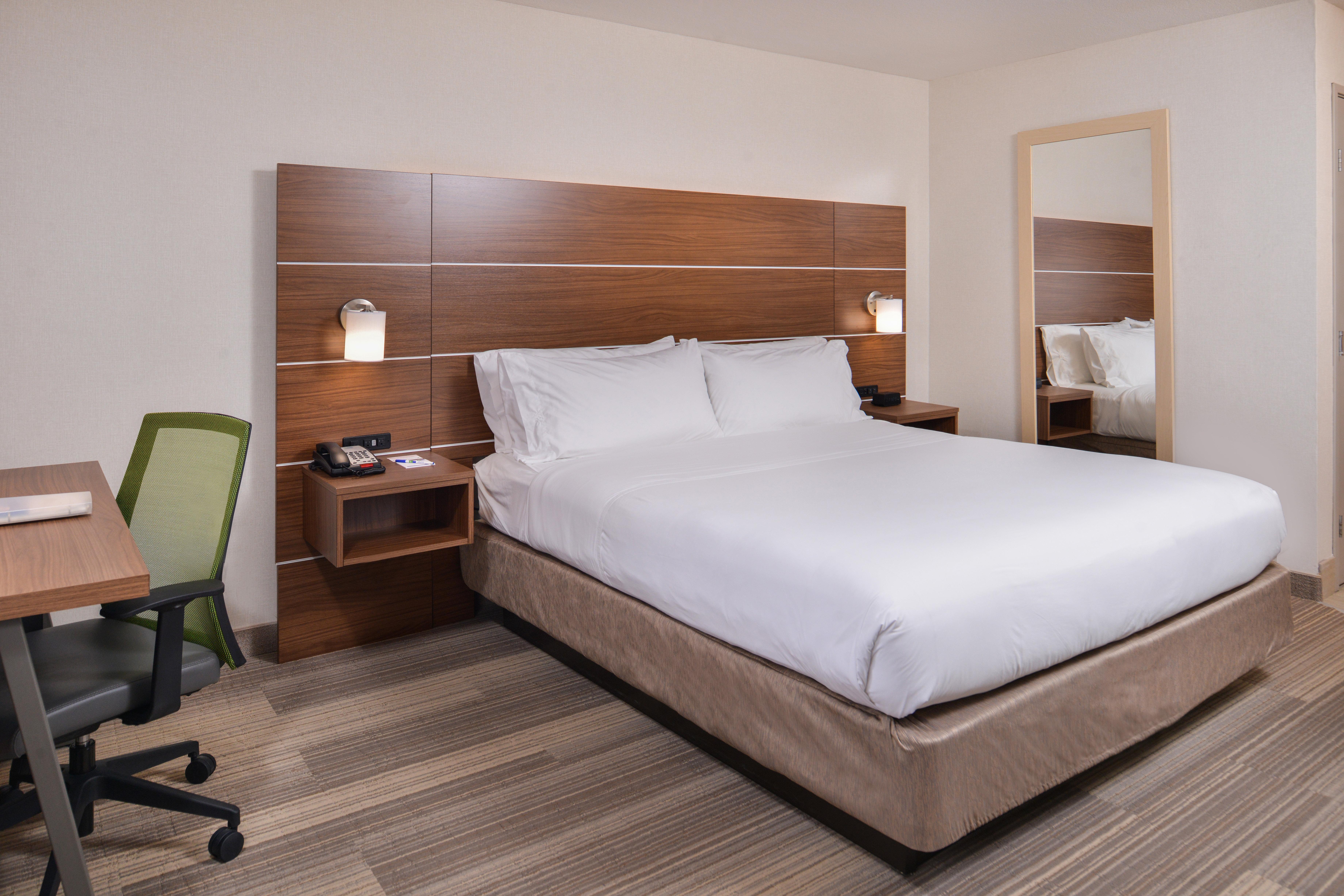 Holiday Inn Express Westley By Ihg Buitenkant foto