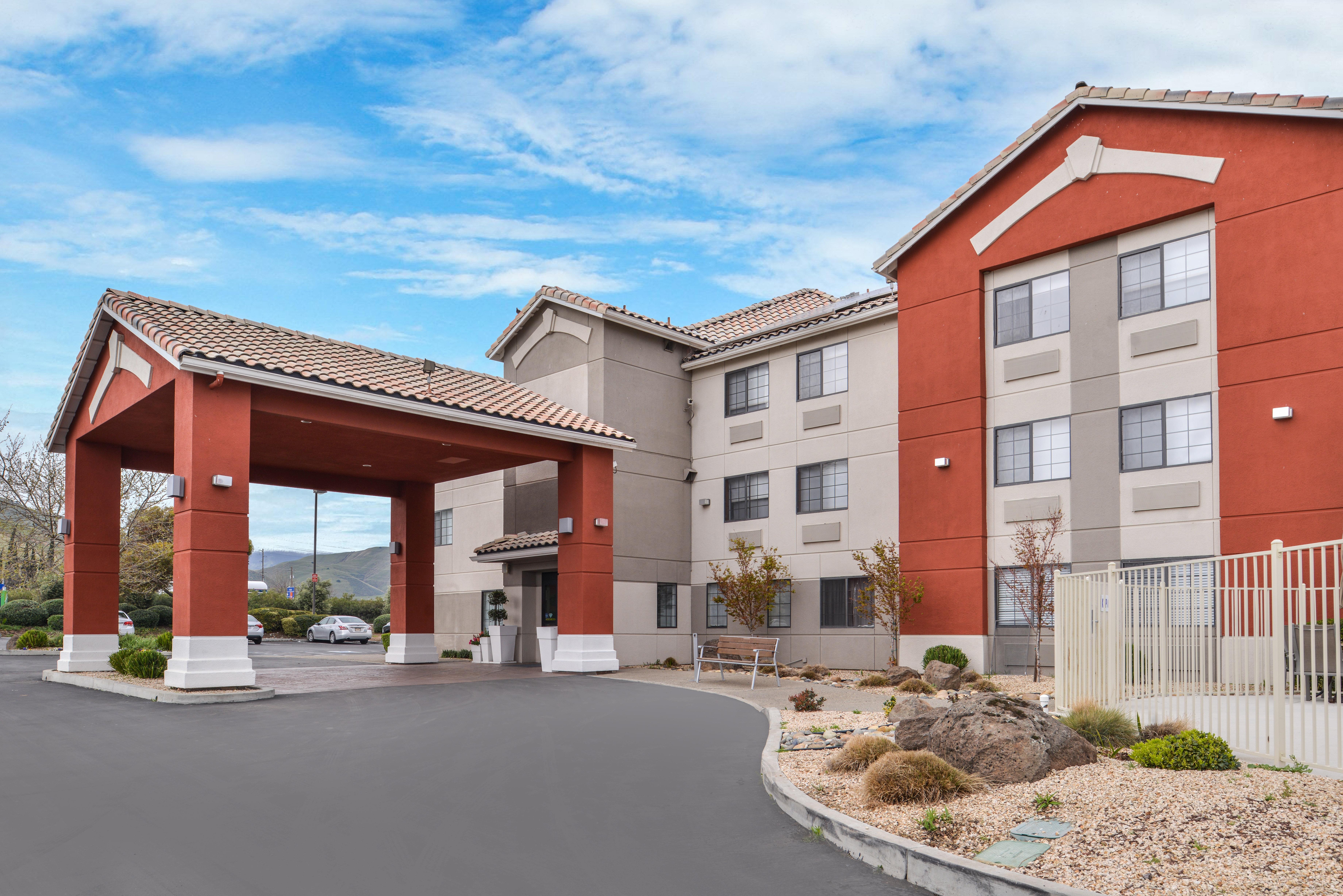 Holiday Inn Express Westley By Ihg Buitenkant foto