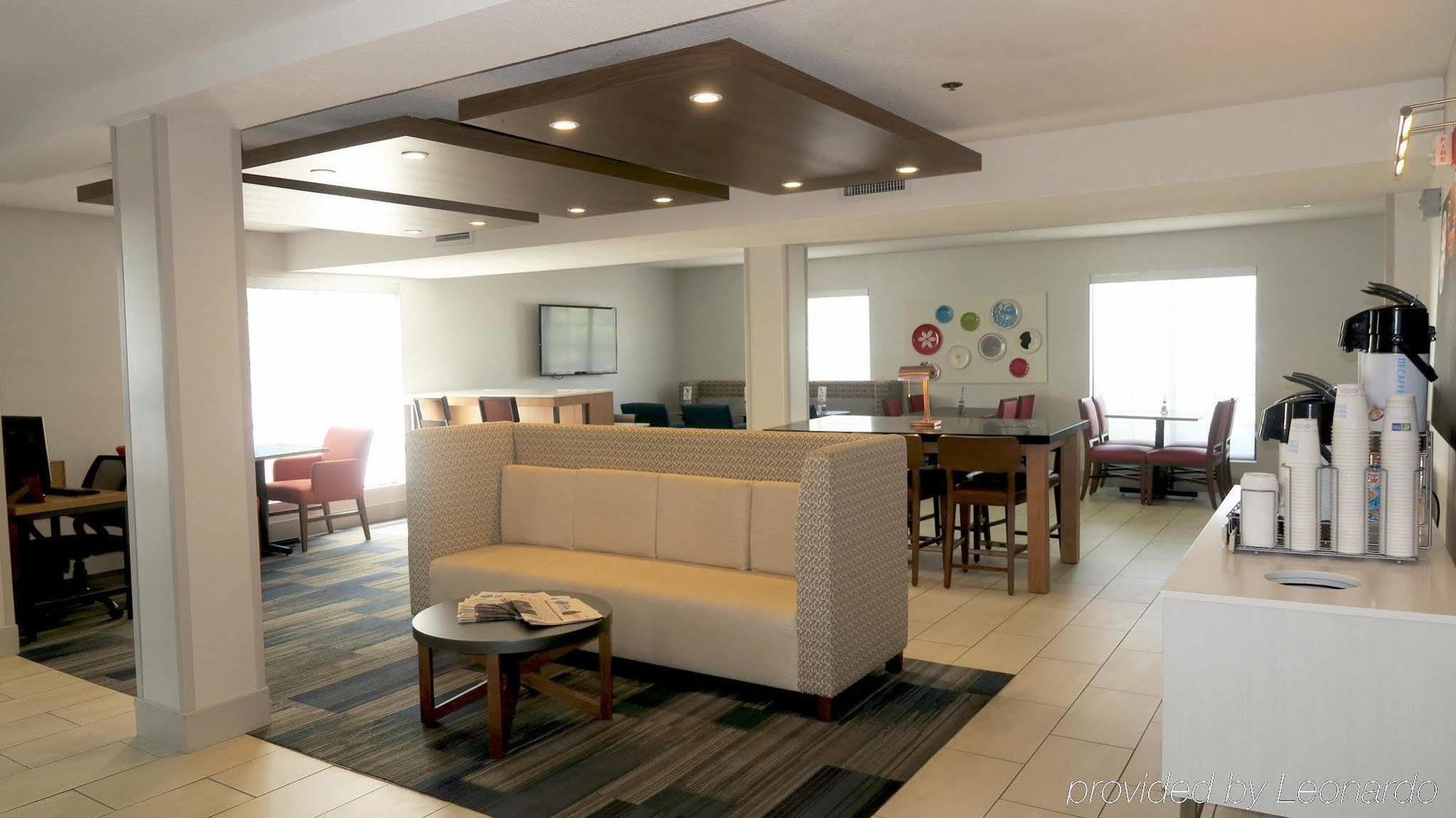 Holiday Inn Express Westley By Ihg Buitenkant foto