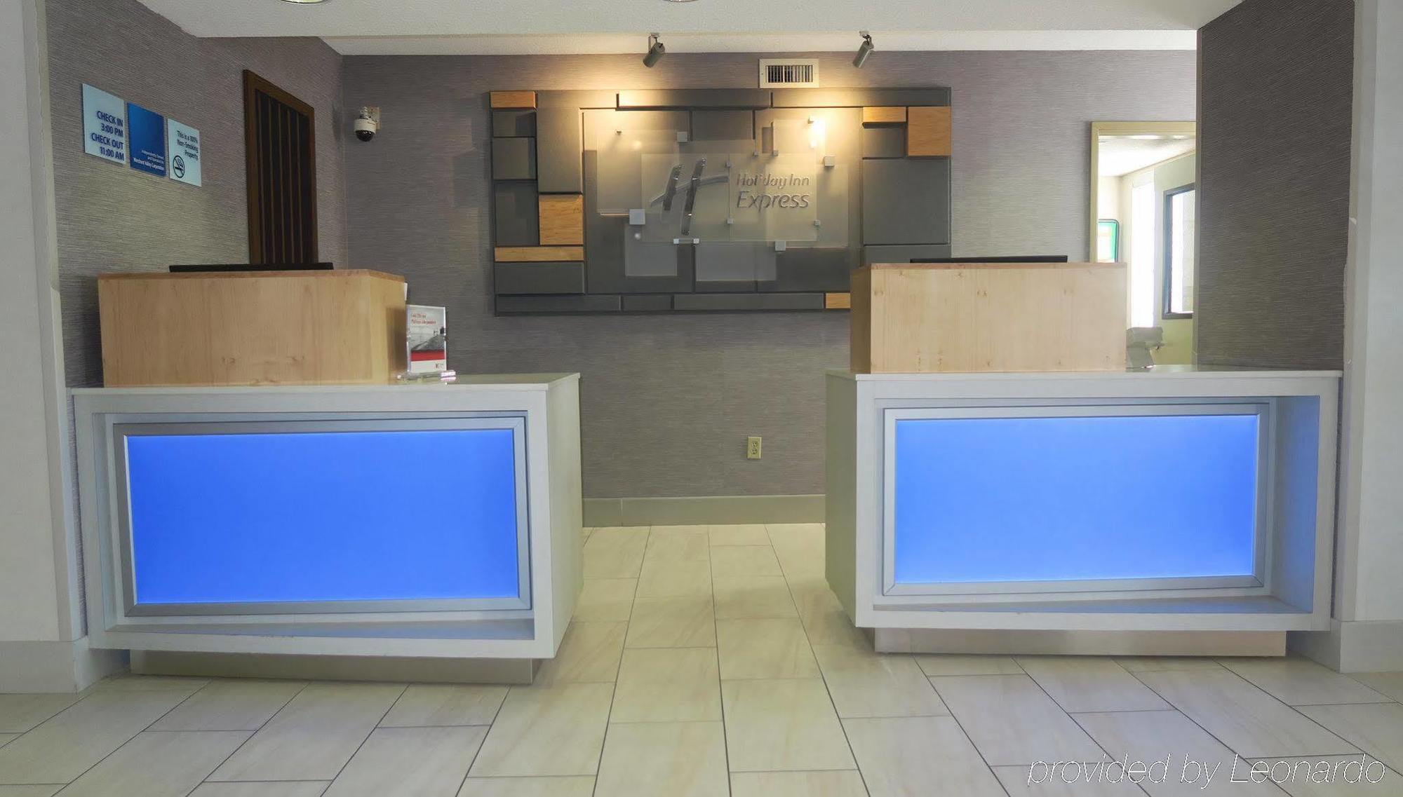 Holiday Inn Express Westley By Ihg Buitenkant foto