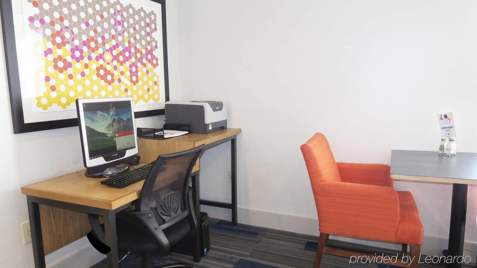 Holiday Inn Express Westley By Ihg Buitenkant foto